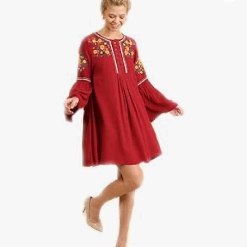 Umgee Embroidered Floral Bell Sleeve Babydoll Dress Red‎ Small.  New